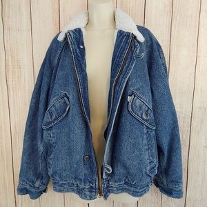 Vintage 1980’s Levi’s Sherpa Lined Denim Jacket
